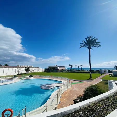 Alia Townhouse Apartment Estepona