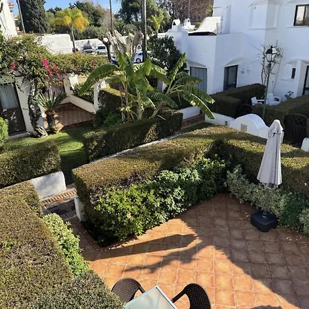 Alia Townhouse Apartment