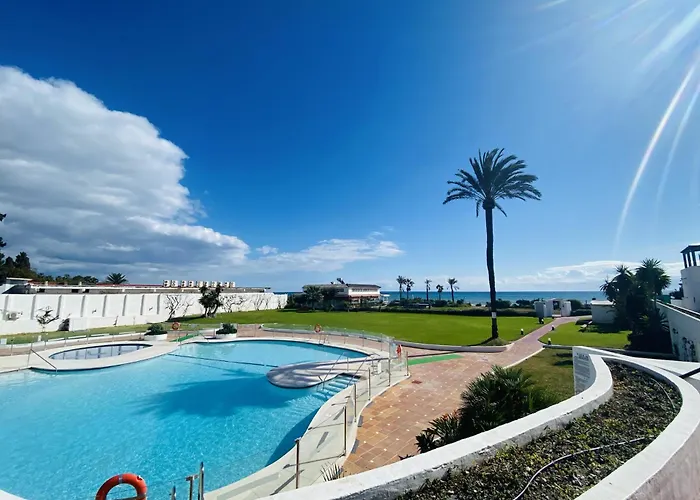 Alia Townhouse Apartment Estepona