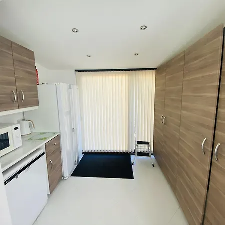Alia Townhouse 아파트